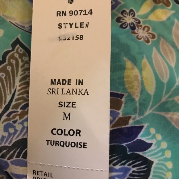 Woman’s top - Picture 5 of 5